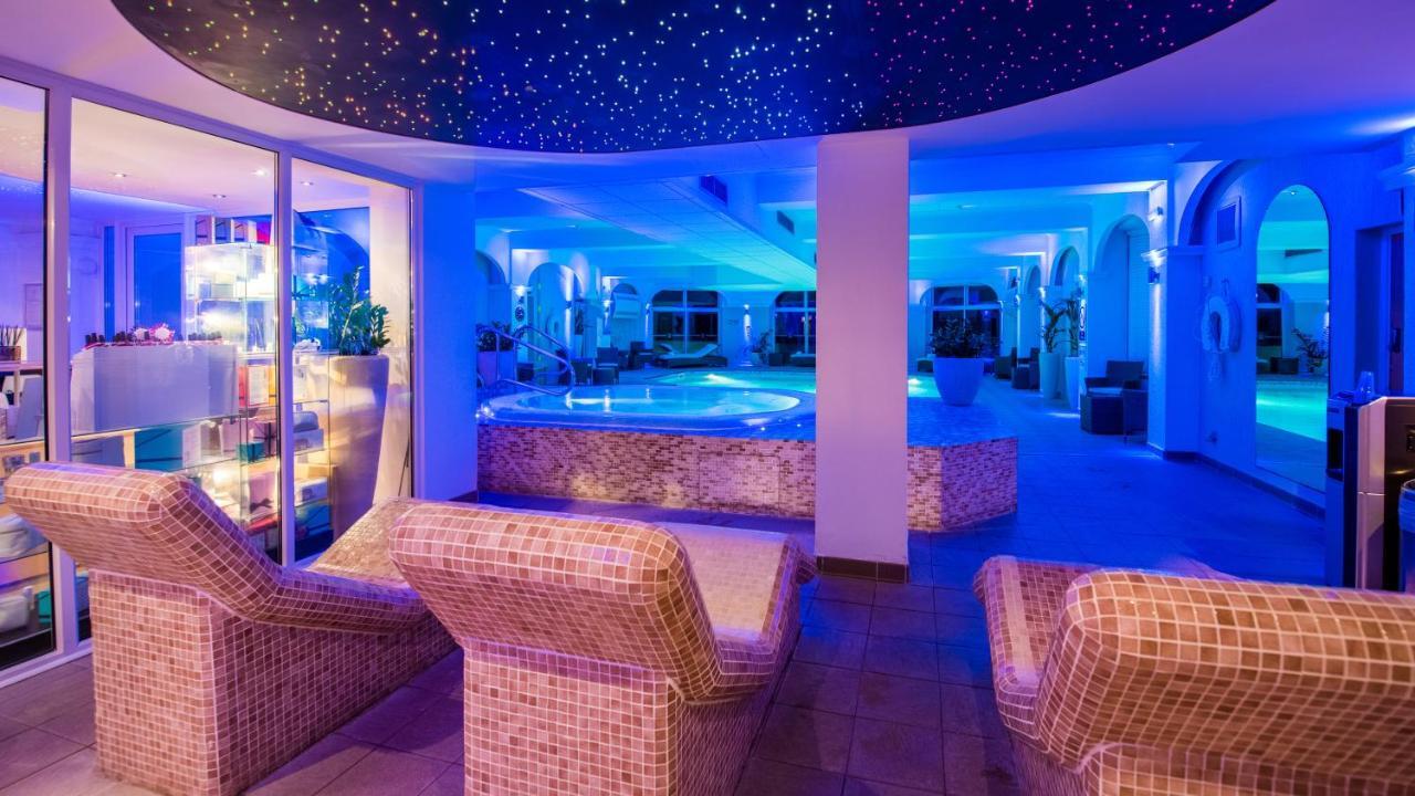 The Carlyon Bay Hotel And Spa St Austell Exterior foto